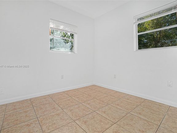 5th image of 1588 NE 153rd Ter