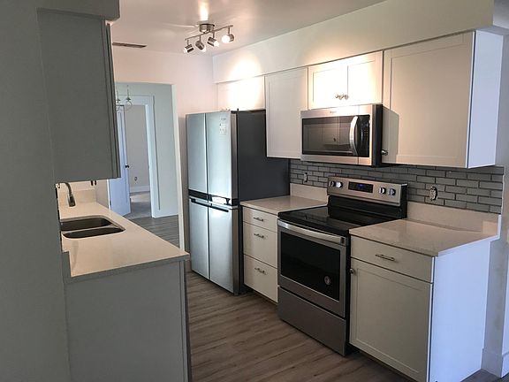 4th image of 621 Benedict Way