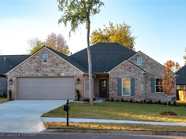 10208 Chapman Cir, Fort Smith, AR 72916
