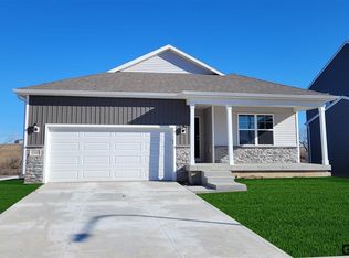 5545 N 187th St, Elkhorn, NE 68022