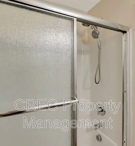140 Buchanan Cir — Photo 29