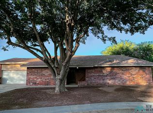 1 Eagle Pl, Roswell, NM 88201