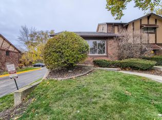 1S258 Danby St, Villa Park, IL
