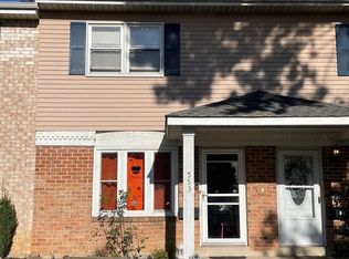 553 Mountain View Rd, Middletown, PA 17057