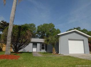 1045 Old Field Dr, Brandon, FL 33511