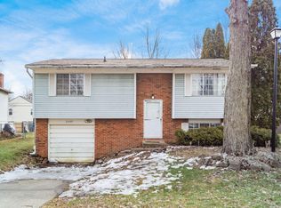 2597 Bretton Woods Dr, Columbus, OH 43231