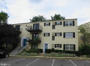 5911 Quantrell Ave APT 204, Alexandria, VA 22312