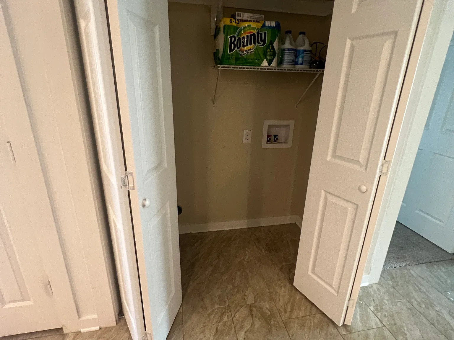 3 bed, 1300 sqft, $1,500 — Photo 2