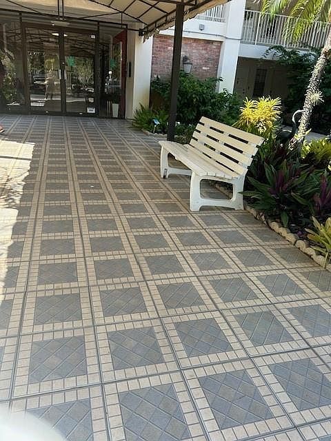 2661 S. Course Dr #106