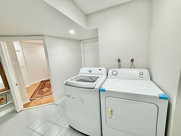 2nd image of 33 Forestside Ct