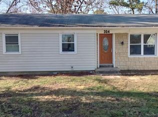 304 Iroquois Trl, Browns Mills, NJ 08015