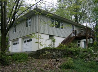 212 Canadawa Rd, Highland Lakes, NJ 07422