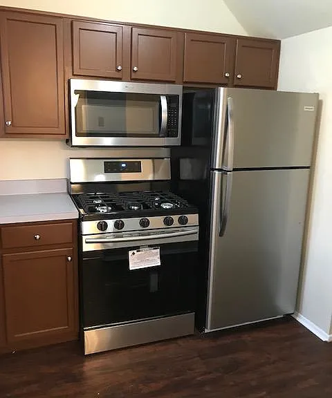 4 Kitchen 1