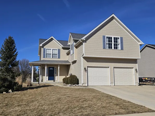 1004 Peters Dr, Saint Joseph, IL 61873