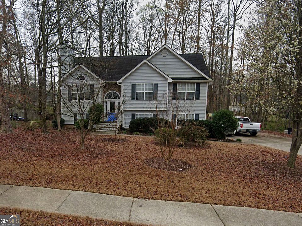 1st image of 136 Stoney Brook Way