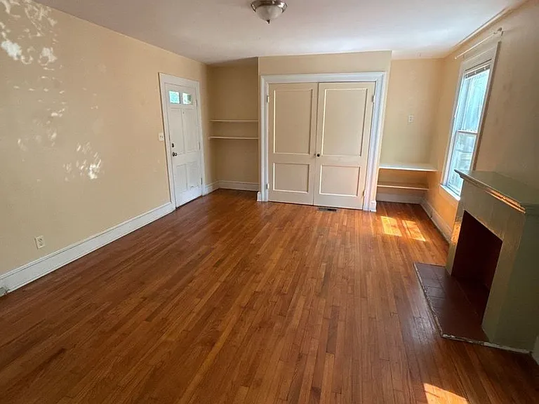 507 E. College Avenue — Photo 2