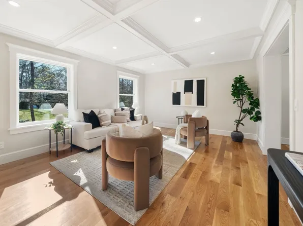 155 Quincy Ave, Marshfield, MA 02050