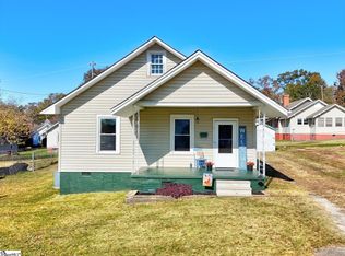 13 Alexander St, Liberty, SC 29657