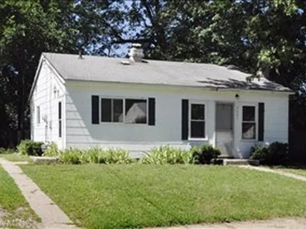 2601 Laredo St, Kalamazoo, MI 49004