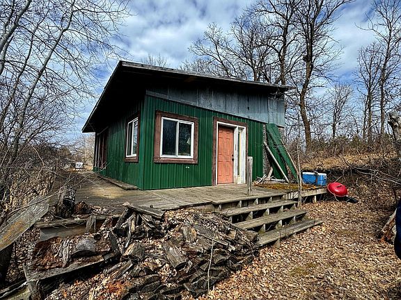 2nd image of 51975 Grobe Beach Rd