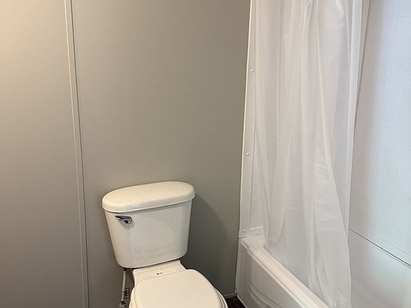 5th image of 108 Big Pine Dr