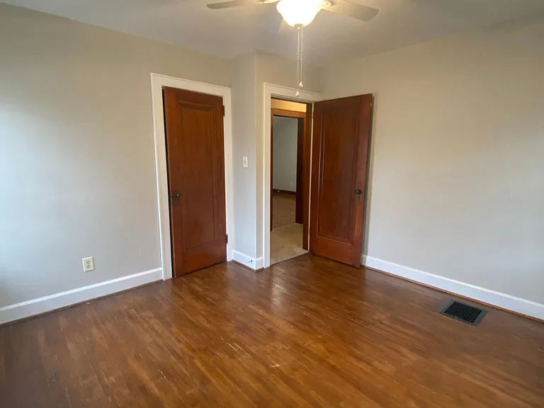 480 Brevoort Rd — Photo 22