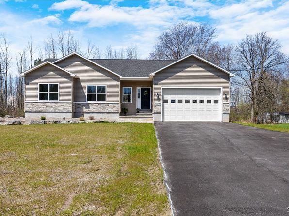 7717 Roberts St, Canastota, NY 13032