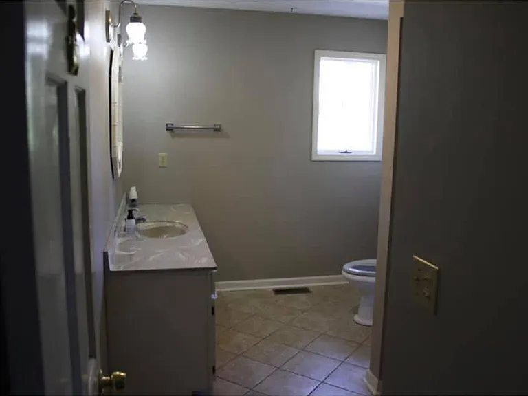 414 Levi Ct — Photo 7