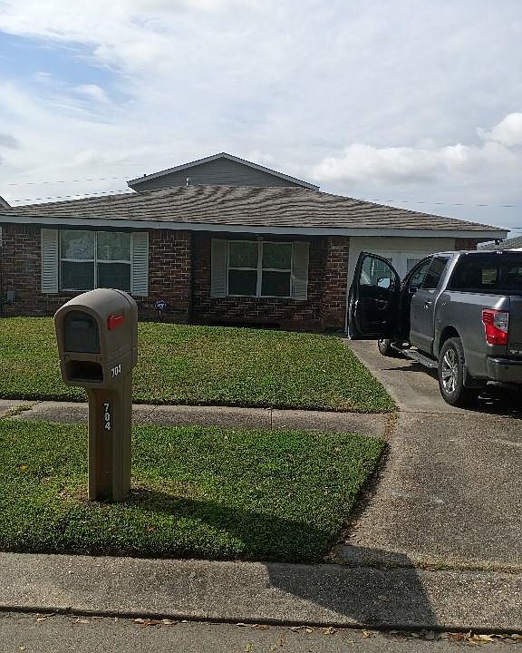 1st image of 704 Wayne Ave