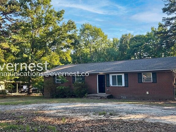 2nd image of 203 Pine Tree Dr