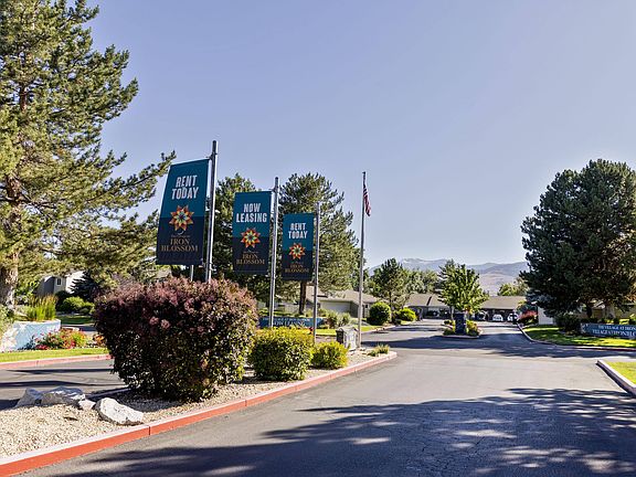3rd image of 690 E Patriot Blvd #136