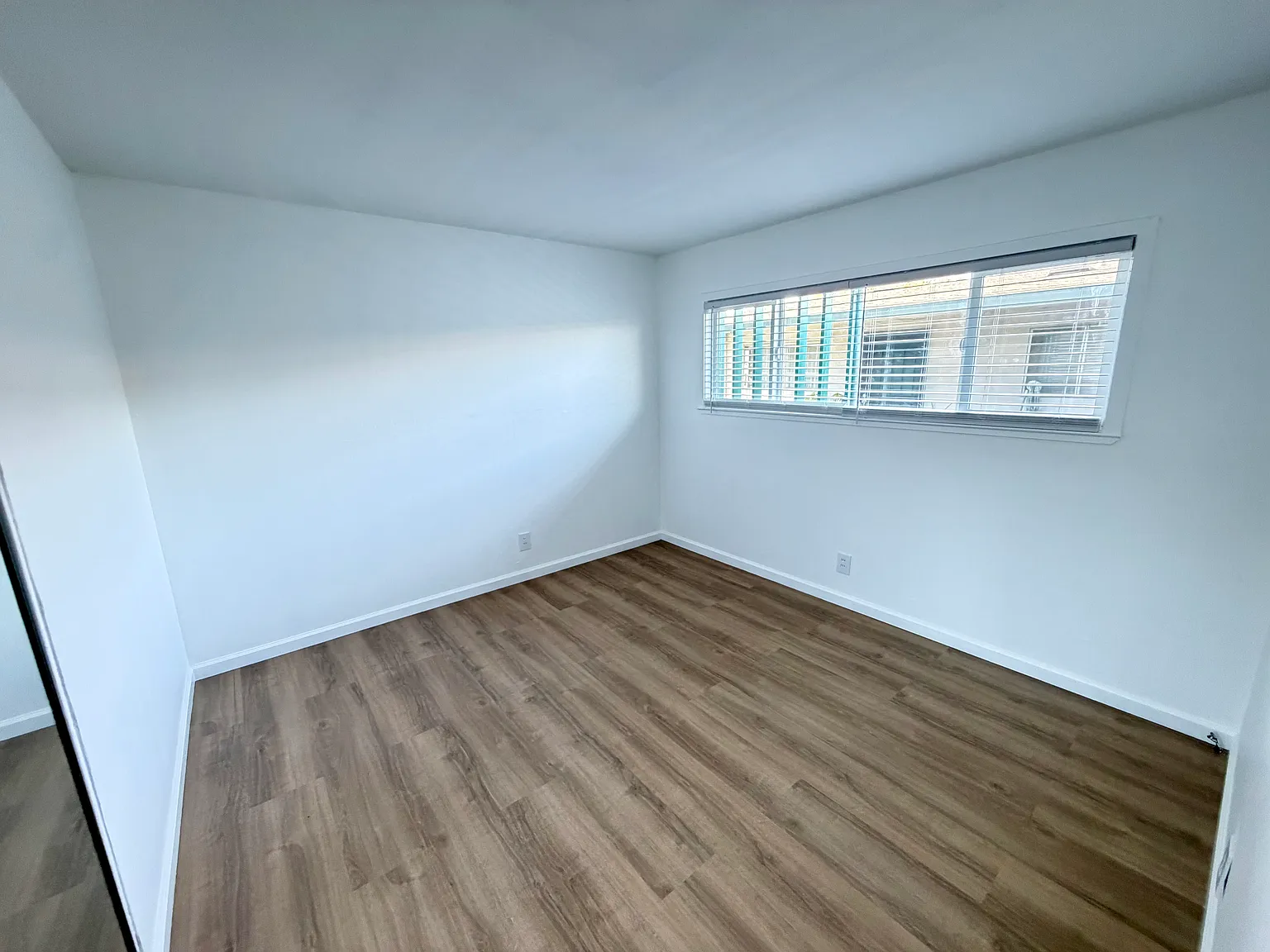 1 bed, 700 sqft, $2,385 — Photo 3