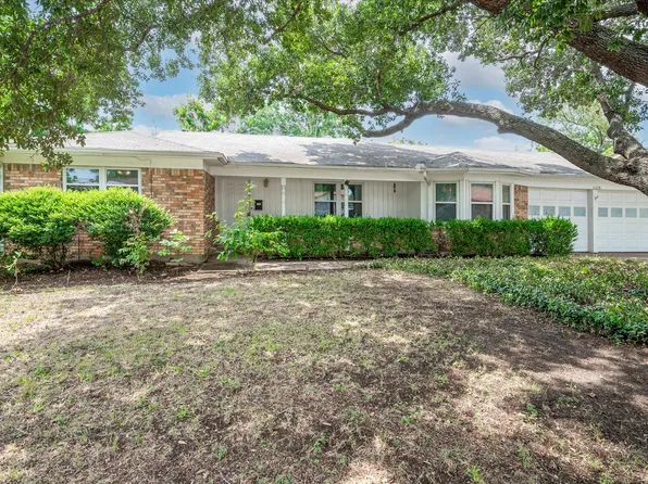 6628 Briley Dr, North Richland Hills, TX 76180