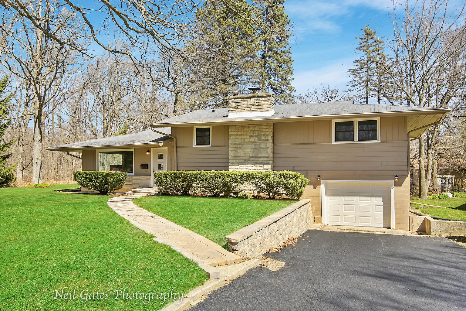 435 Kirkwood Ave photo 1