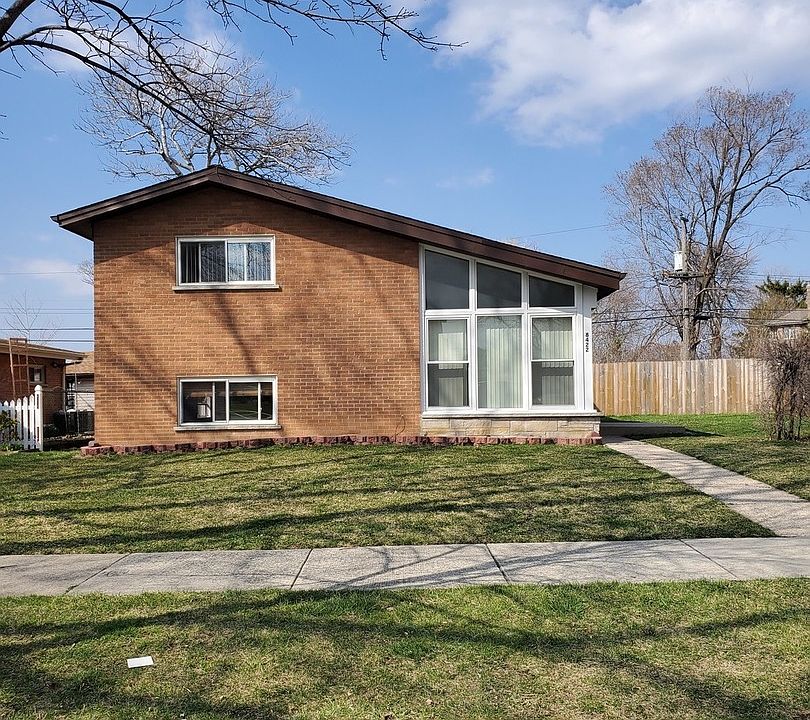 1st image of 8422 W Bruce Dr