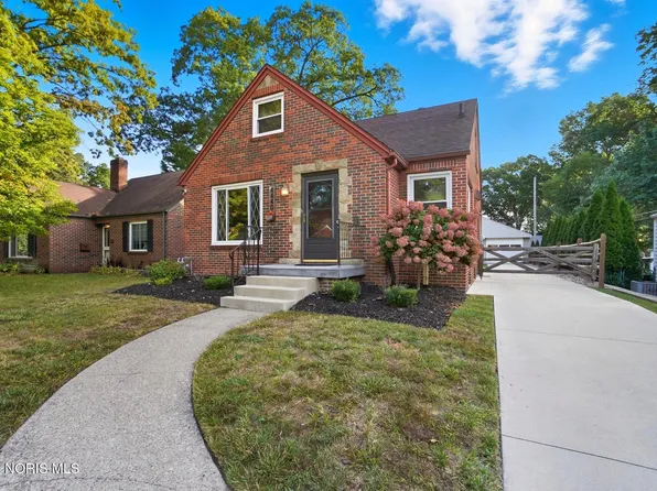 4440 Woodmont Rd, Toledo, OH 43613