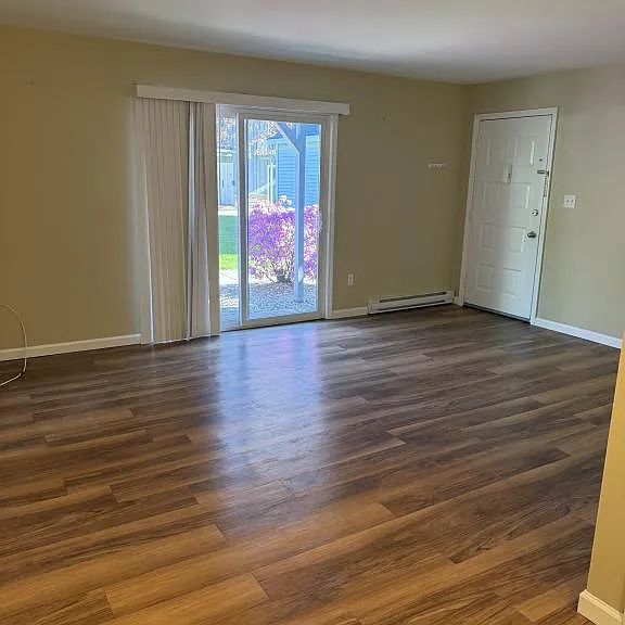 5061 S Catherine St — Photo 3