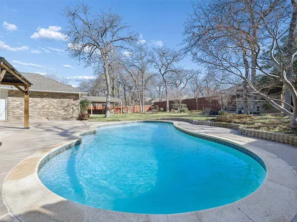 3804 Ashbury Ln, Bedford, TX 76021