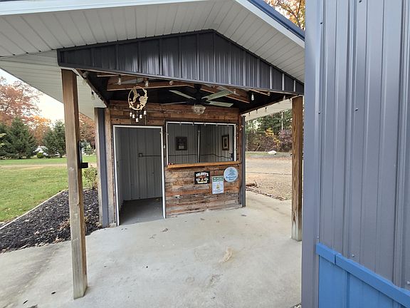 3rd image of 1780 Shady Ln