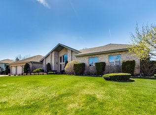 706 Spruce Dr, Prospect Heights, IL 60070
