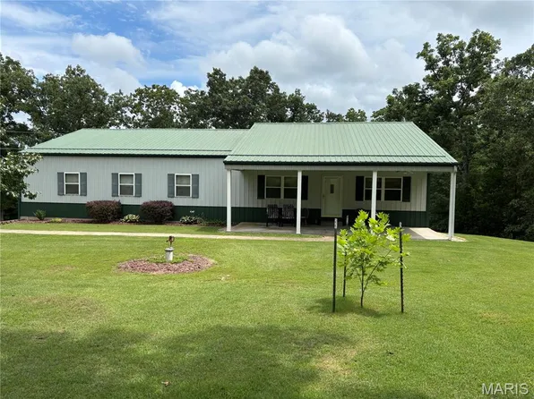 395 Hickory Rd, Steelville, MO 65565