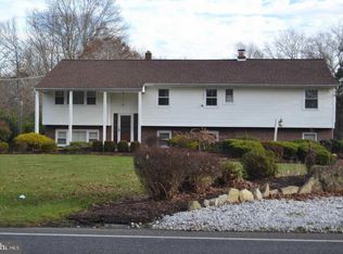 836 E Malaga Rd, Williamstown, NJ 08094