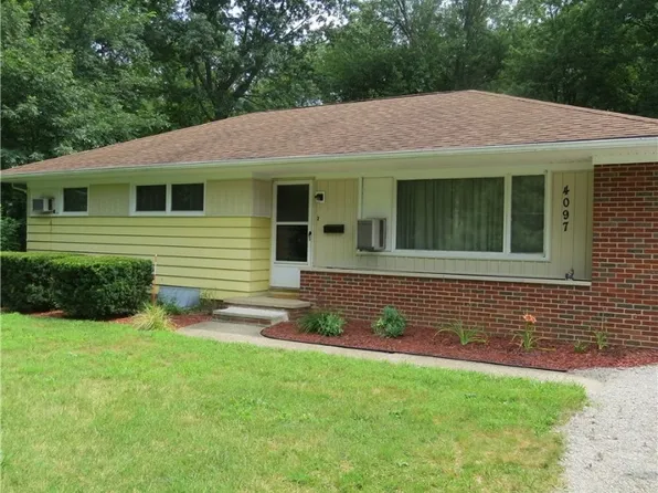 4097 Canterbury Rd, North Olmsted, OH 44070