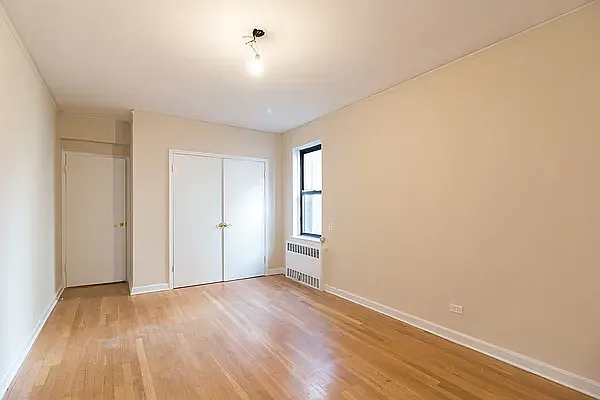 Rented by Waldstar Real Estate LLC | media 14