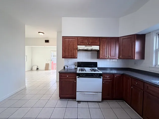 57 Silver St #2 — Photo 14