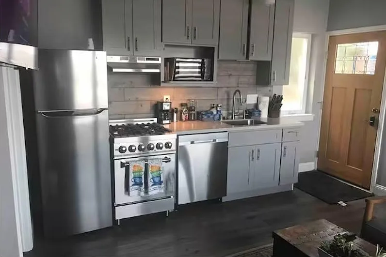 988 Paloma Rd — Photo 1