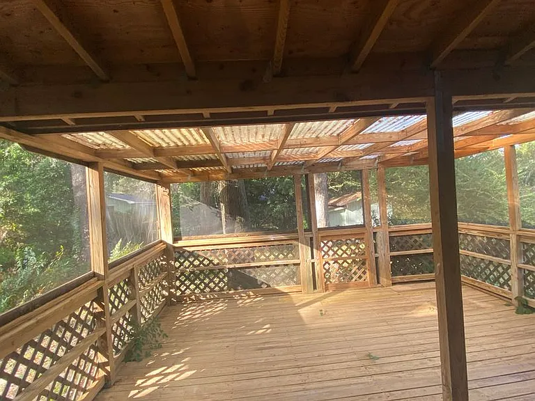 2516 McArthur St — Photo 28