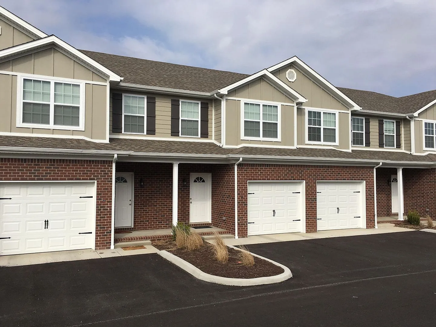Audley Court Townhomes — Photo 2