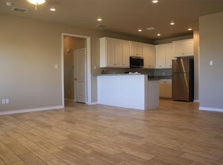 2019 102nd St #B, Lubbock, TX 79423