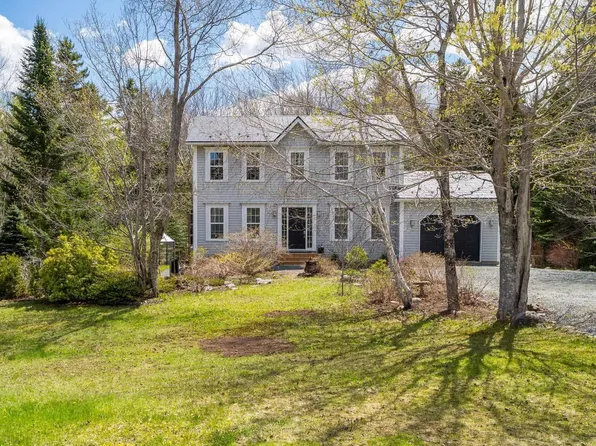 127 Royal Dornoch Dr, Hammonds Plains, NS B4B 1X4